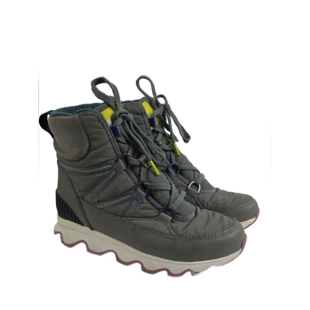 Sorel Kinetic Sport Waterproof Snow Women's Boots.